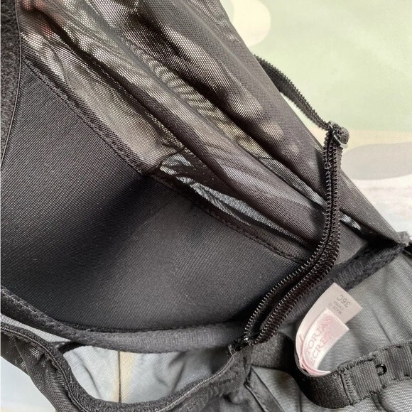 Victoria's Secret Black Mesh Underwire babydoll 36C Rose Embroidered VTG New - Picture 12 of 12